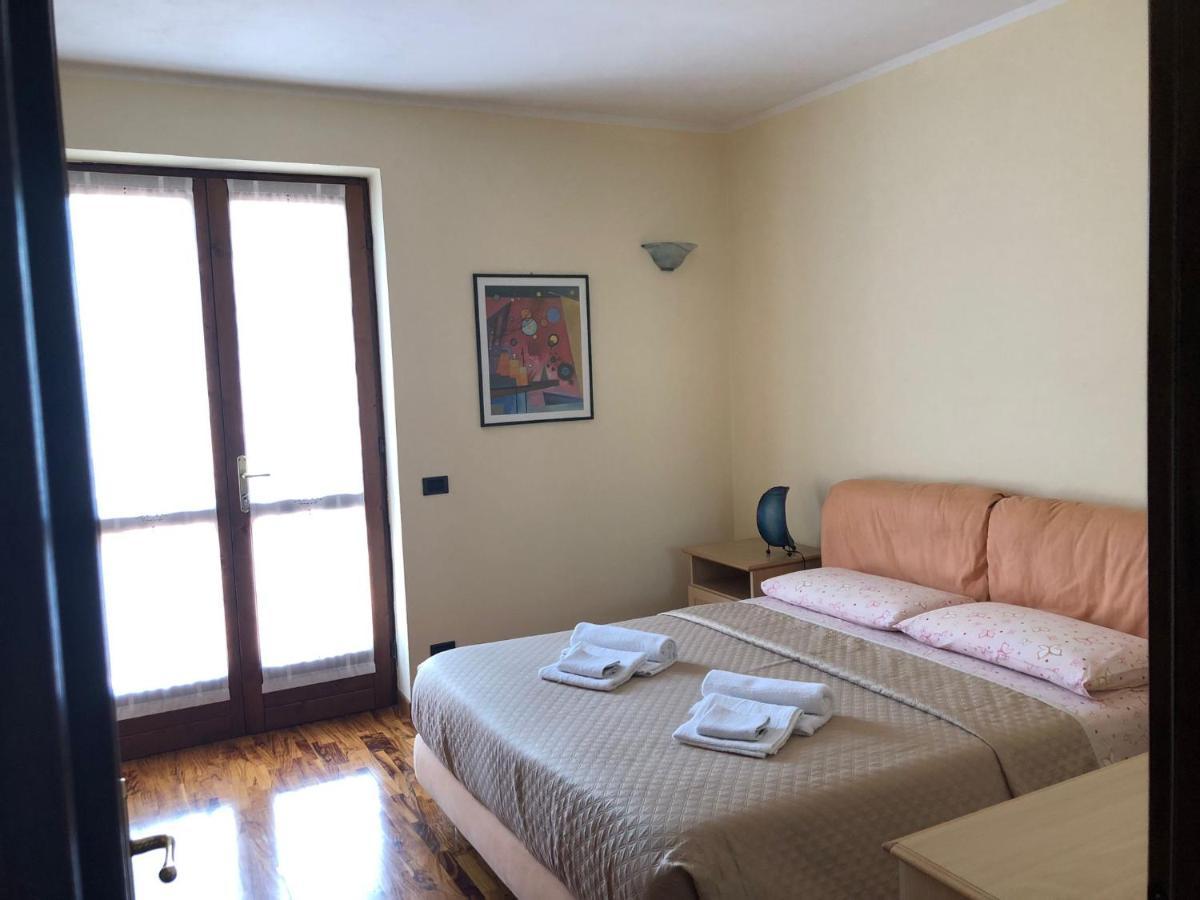 Appartamento Acero Rosso Malonno Esterno foto