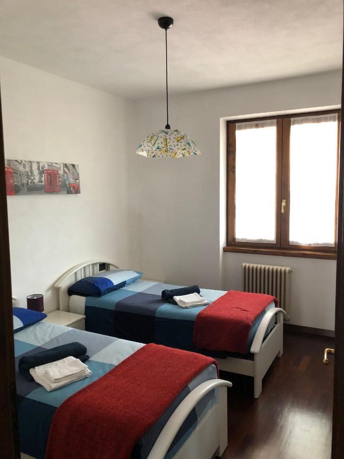 Appartamento Acero Rosso Malonno Esterno foto